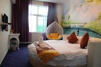 Jicheng  Zhengzhou Love Theme Hotel المظهر الخارجي الصورة